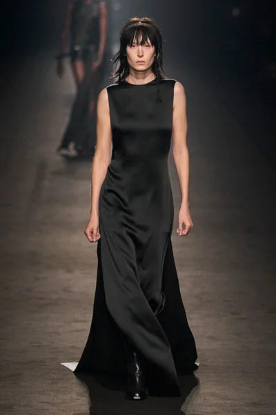 Look 43